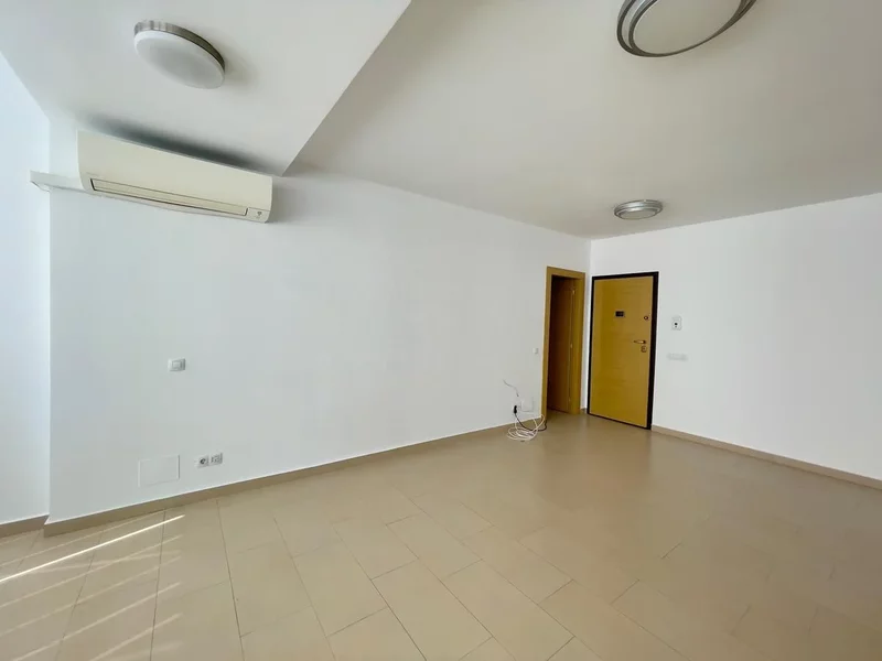 Tineretului, metrou 5 minute, Cuza Voda, apartament nemobilat.