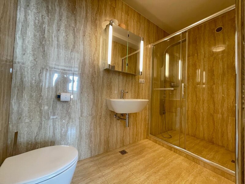 Tineretului, metrou 5 minute, Cuza Voda, apartament nemobilat.